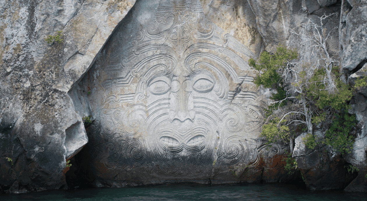 Tatuagem Maori: Descubra a Origem, o Significado dos Símbolos e Muito Mais