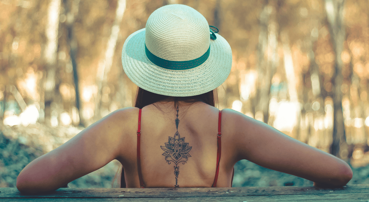 Tatuagem de Flor de Lótus: Descubra o Significado e Confira as Inspirações!